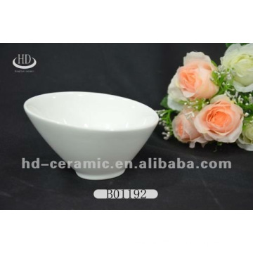 white porcelain ice cream bowl